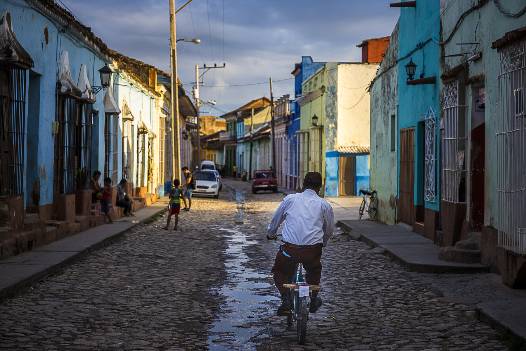 trinidad bicycle man