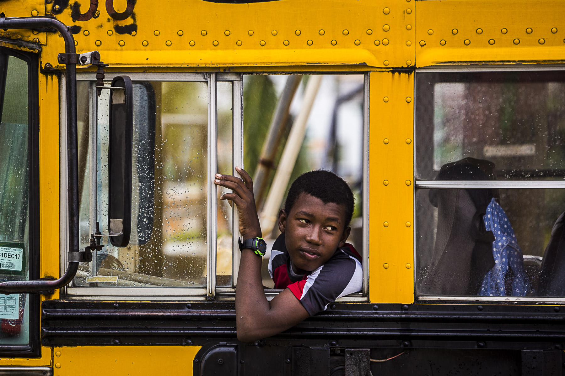 bus kid belize