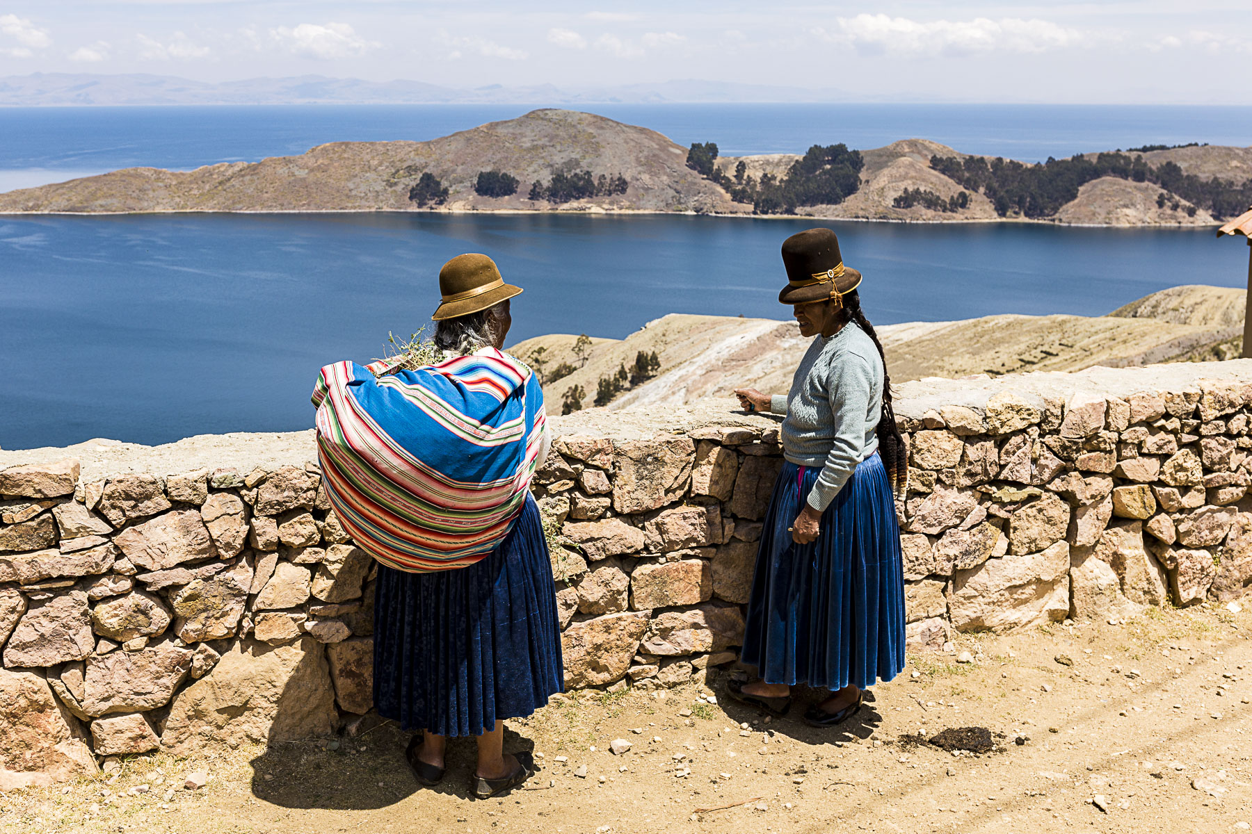 women Bolivia local